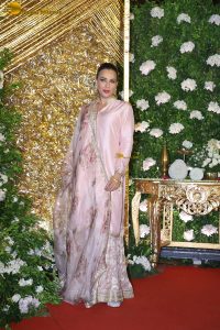 Ramesh Taurani Diwali Party 2025 attended by Pooja Hegde, Mrunal Thakur, Mouni Roy, Vaani Kapoor, Genelia, Manushi Chhillar, and others