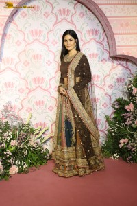 Ramesh Taurani’s Diwali Bash attended by Govinda, Anil Kapoor, Salman Khan, Shriya Saran, and others