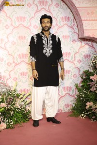 Ramesh Taurani’s Diwali Bash attended by Govinda, Anil Kapoor, Salman Khan, Shriya Saran, and others