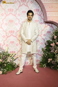 Ramesh Taurani’s Diwali Bash attended by Govinda, Anil Kapoor, Salman Khan, Shriya Saran, and others