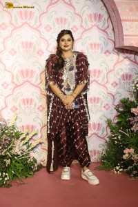 Ramesh Taurani’s Diwali Bash attended by Govinda, Anil Kapoor, Salman Khan, Shriya Saran, and others