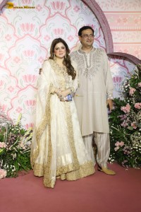 Ramesh Taurani’s Diwali Bash attended by Govinda, Anil Kapoor, Salman Khan, Shriya Saran, and others