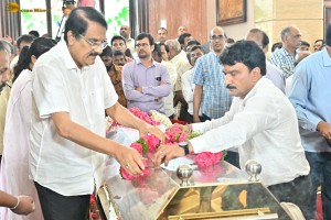 Family, Friends, and Well-wishers including Chandrababu Naidu, Chiranjeevi, Pawan Kalyan, Nagarjuna pay last respects to Ramoji Rao