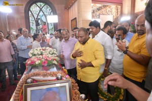 Family, Friends, and Well-wishers including Chandrababu Naidu, Chiranjeevi, Pawan Kalyan, Nagarjuna pay last respects to Ramoji Rao