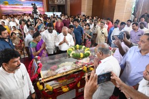 Family, Friends, and Well-wishers including Chandrababu Naidu, Chiranjeevi, Pawan Kalyan, Nagarjuna pay last respects to Ramoji Rao