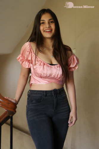 Ramya Pasupuleti (72)