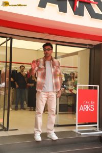 ranbir kapoor celebrates the first anniversary of his clothing brand ARKS