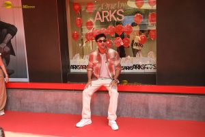 ranbir kapoor celebrates the first anniversary of his clothing brand ARKS