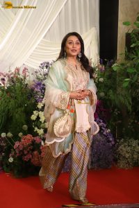 bollywood actress rani mukherjee gorgeous in a salwar dress