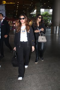 raveena tandon's daughter and azaad film actress rasha thadani spotted in black casual wear at mumbai airport