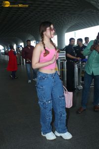 raveena tandon’s daughter and actress rasha thadani beautiful in a pink top