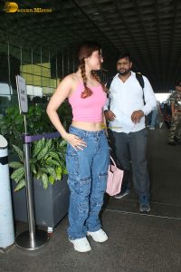 raveena tandon’s daughter and actress rasha thadani beautiful in a pink top