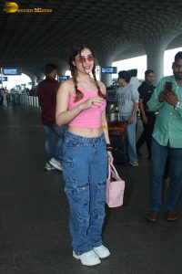 raveena tandon’s daughter and actress rasha thadani beautiful in a pink top