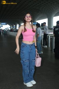 raveena tandon’s daughter and actress rasha thadani beautiful in a pink top