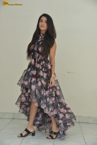 actress Rashi Singh hot photoshoot