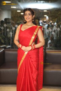 actress rashi singh very pretty in a red saree