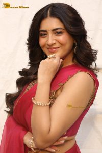 actress rashi singh sexy photoshoot in a red saree