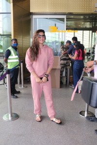 Rashmika Mandanna in pink track suit at the airport