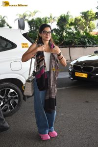 actress Rashmika Mandanna cute in top and jeans