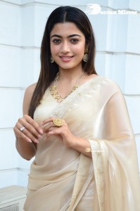 Rashmika-38