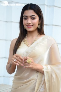 Rashmika-40