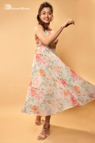 Telugu Actress Rashmika Mandanna Photoshoot with funny expressions