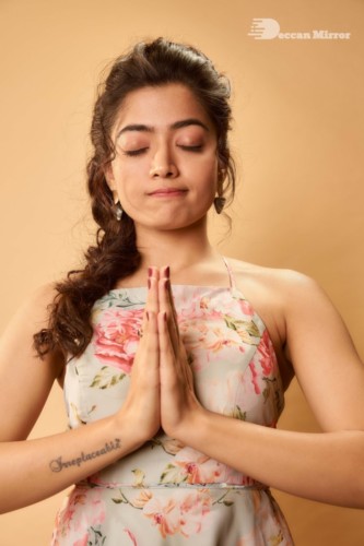 Telugu Actress Rashmika Mandanna Photoshoot with funny expressions