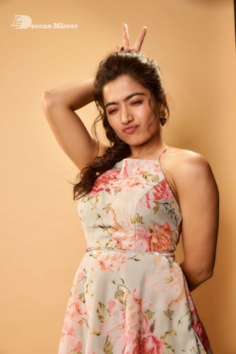 Telugu Actress Rashmika Mandanna Photoshoot with funny expressions