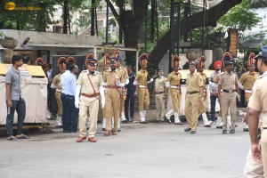 Business Tycoon Ratan Tata’s Final Journey attended by Amit Shah, Eknath Shinde, Sharad Pawar, Chandrababu Naidu, Nita Ambani, Aamir Khan, and others