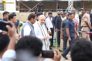 Business Tycoon Ratan Tata’s Final Journey attended by Amit Shah, Eknath Shinde, Sharad Pawar, Chandrababu Naidu, Nita Ambani, Aamir Khan, and others