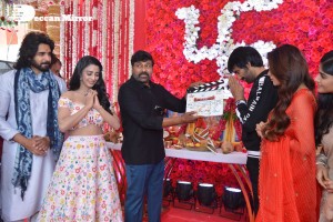 Ravanasura Movie Opening Stills with Ravi Teja, Chiranjeevi, Anu Emmanuel, Faira Abdullah