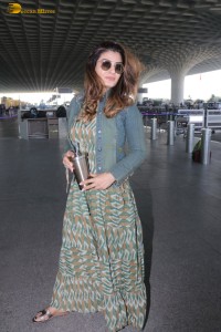 actress Raveena Tandon chic look at airport