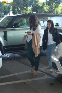 bollywood actress Raveena Tandon was spotted in a stylish outfit at mumbai airport