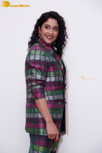 Regina Cassandra attending the pre-release function of Saakini Daakini