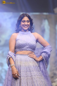Regina Cassandra Picture Gallery 4