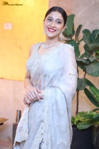 actress Regina Cassandra sweet looks in a silver color saree