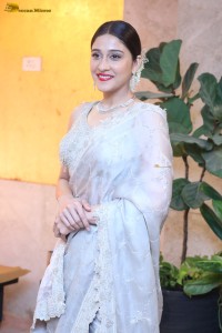 actress Regina Cassandra sweet looks in a silver color saree