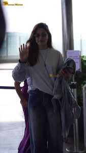 actress Rhea Chakraborty chic look at mumbai airport