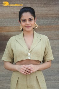 Actress Riddhi Kumar Photoshoot