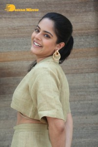 Actress Riddhi Kumar Photoshoot