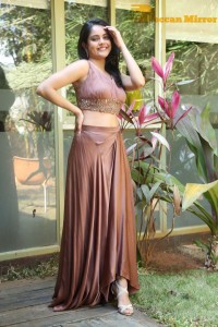 Riddhi Kumar hot photoshoot