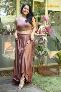 Riddhi Kumar hot photoshoot