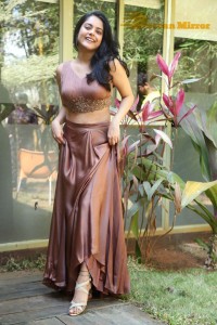 Riddhi Kumar hot photoshoot