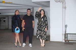 Ritesh Sidhwani’s Party attended by Sidharth Malhotra, Kiara Advani, Ananya Panday, Ranveer Singh and Malavika Mohanan