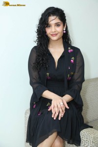 Ritika Singh Picture Gallery 1