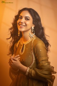 telugu actress ritu varma glamorous photo shoot