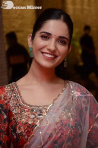 Ruhani-Sharma-1