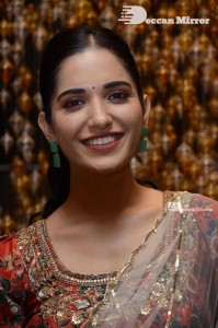 Ruhani-Sharma-6
