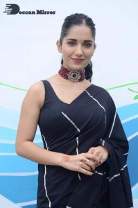 Ruhani-Sharma-24