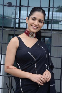Ruhani-Sharma-35